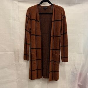 Elegant Brown Grid Pattern Cardigan